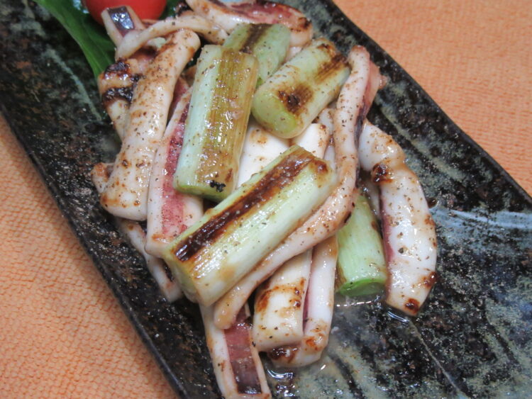 近海産スルメイカ＆生鮮白ネギ使用 Using squid&fresh spring onion